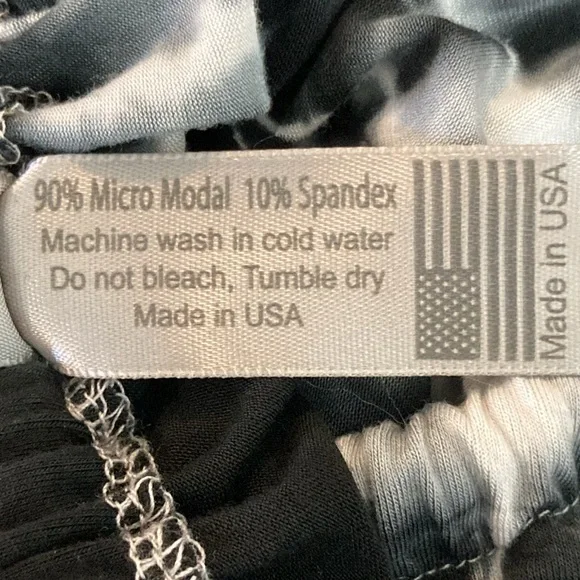 GO Couture Black and White Tie-Dye Halter Maxi Dress Medium - Picture 9 of 9